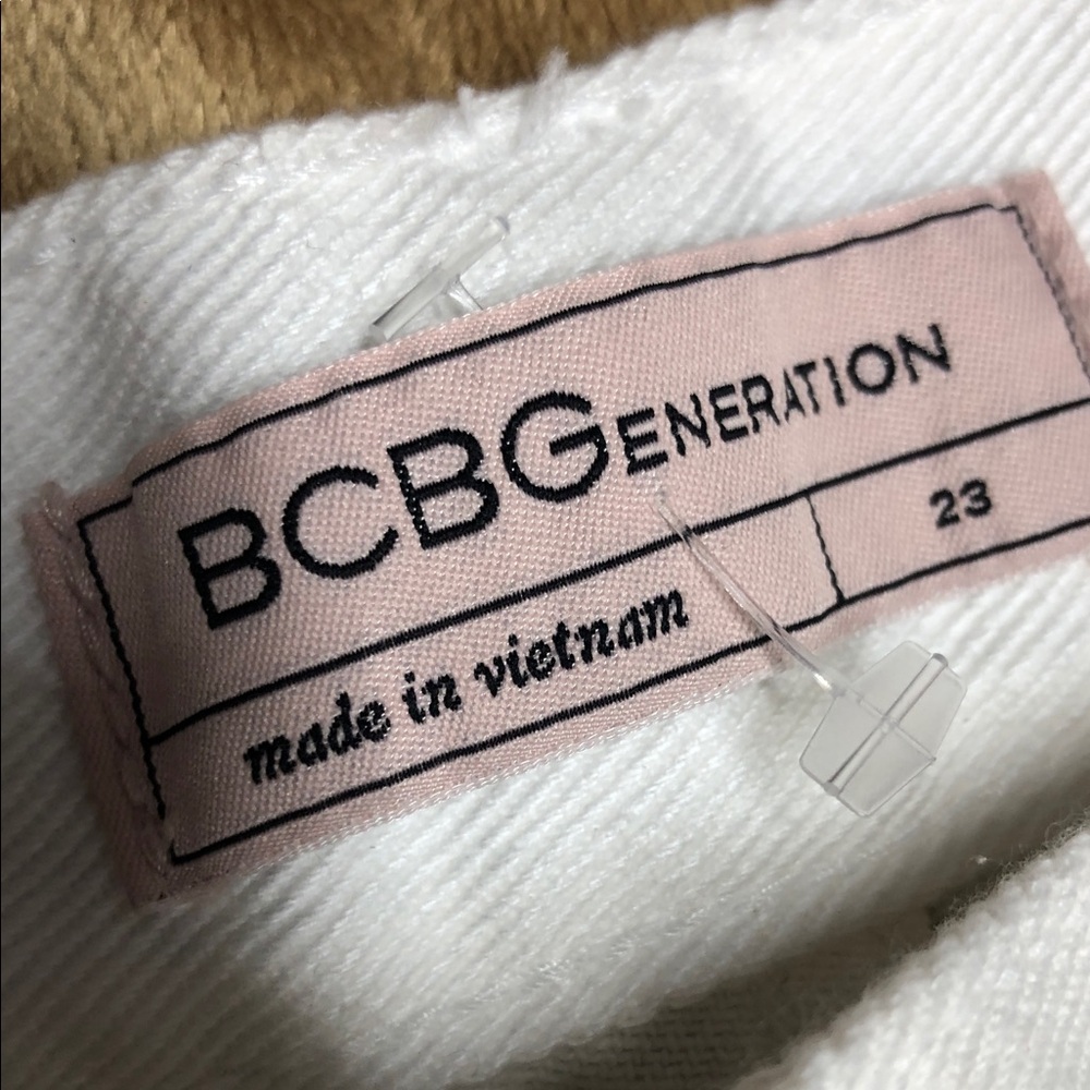 BCBGeneration Elegant White Fabric